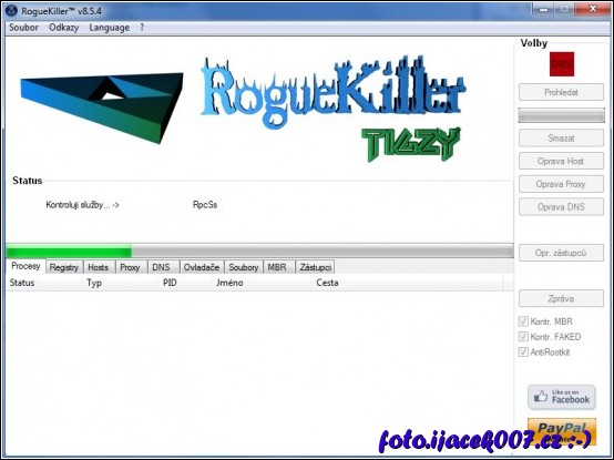 rozhraní programu RougeKiller a informace o probíhajícím testu.  