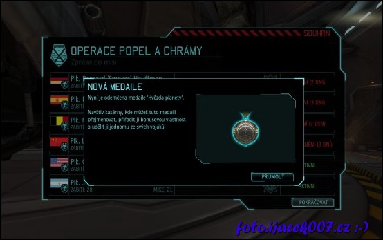 po úspěšném zvládnutí některých misí máte možnost dostat a poté přidělit svým vojákům speciální medaile.  